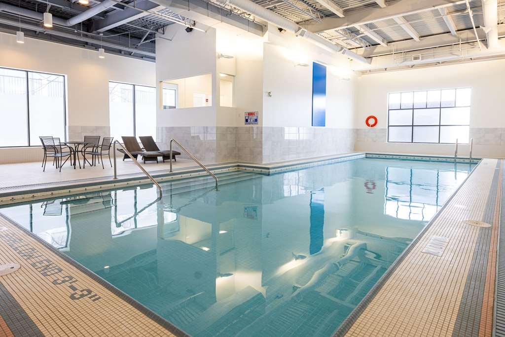 Hotel Doubletree By Hilton North Calgary